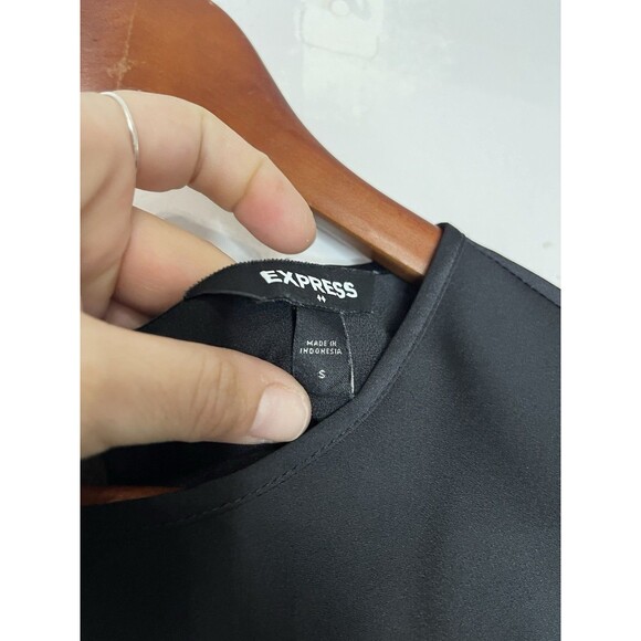 Express Women's Small Black Satin Short Sleeve Blouse Top - Picture 3 of 6
